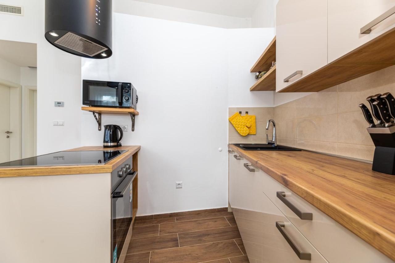 Apartment Nada 1 Малинска Екстериор снимка
